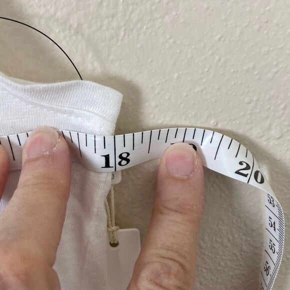 Caslon White Tank Size XS‎ (D15) - Picture 7 of 9